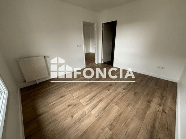 Location Appartement 2 pièces 48.24 m² - 30 RUE CLAUDE NICOLAS LEDOUX Creteil 94000