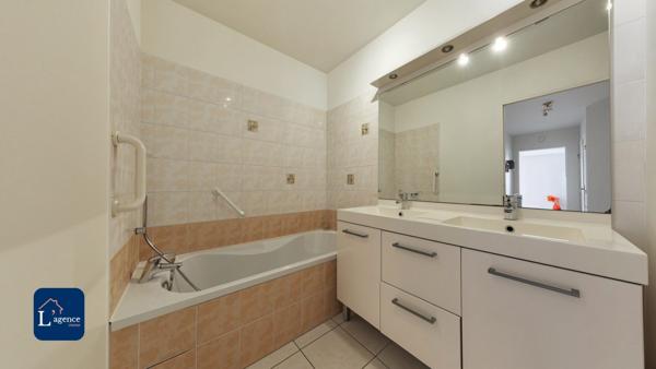 Appartement T3 68m² balcon garage Prévessin-moëns 01280