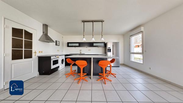 Appartement T3 68m² balcon garage Prévessin-moëns 01280