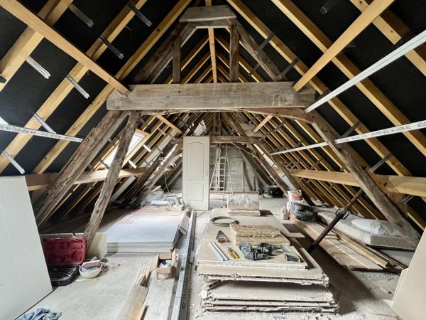 Langeais (37130) Ancienne maison en cours de rénovation avec jardin.