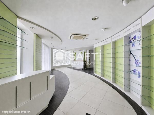 Immeuble mixte commerce et logements  - vente interactive