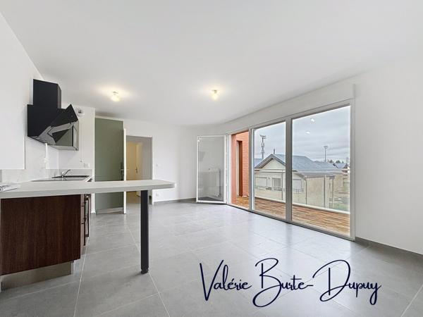 Appartement à vendre 3 pièces 64,80m2 2 chambres et garage SAINT PRYVE SAINT MESMIN (45)