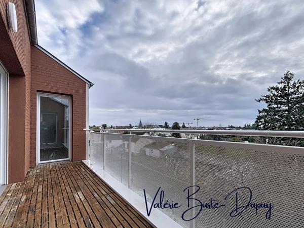 Appartement à vendre 3 pièces 64,80m2 2 chambres et garage SAINT PRYVE SAINT MESMIN (45)