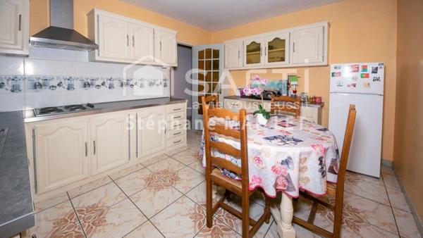 Maison familiale avec jardin & piscine