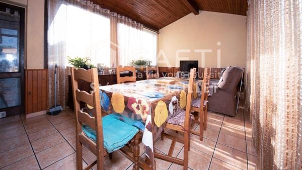 Maison familiale avec jardin & piscine