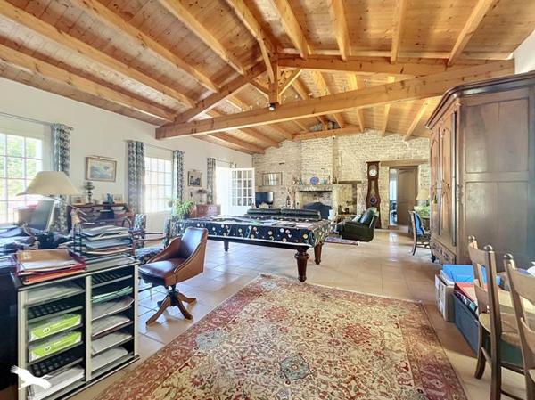 Maison 1 094 000 € Dolus-d'Oléron 10 p 310 m² DPE C