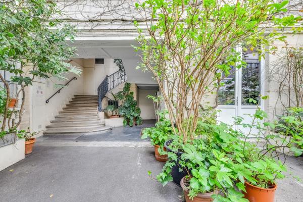 Paris (75003) MARAIS Paris 3ème - Appartement 2 pièces 52 m2 / Atelier / Local d'activité dans le Marais Paris 3 ème