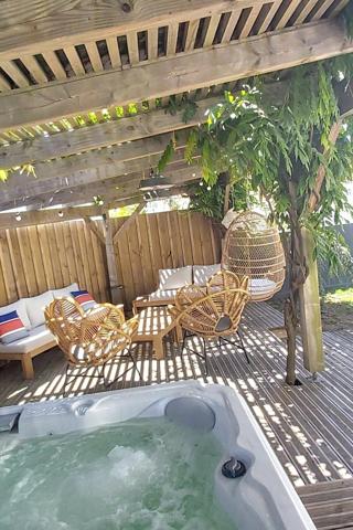 VILLA T7 GUJAN MESTRA