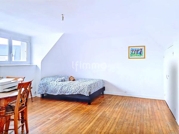 Longère en pierre, 6 pièces de 180 m2 à Quimper 29000