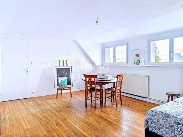 Longère en pierre, 6 pièces de 180 m2 à Quimper 29000