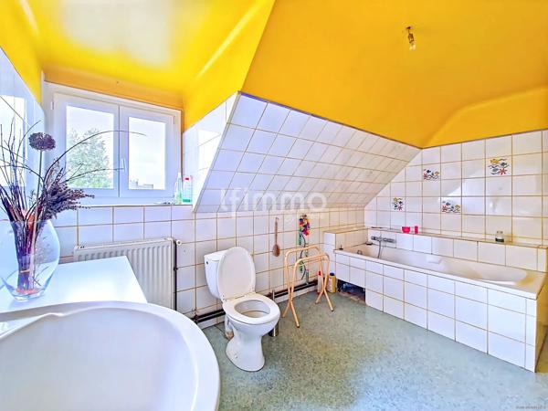 Longère en pierre, 6 pièces de 180 m2 à Quimper 29000