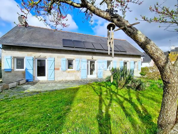 Longère en pierre, 6 pièces de 180 m2 à Quimper 29000