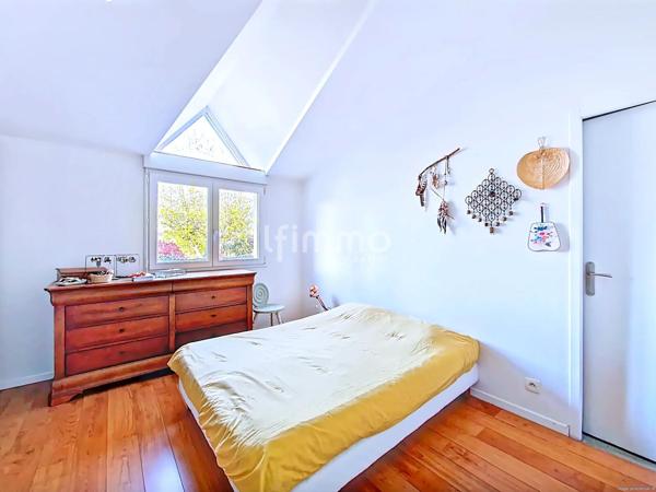Longère en pierre, 6 pièces de 180 m2 à Quimper 29000