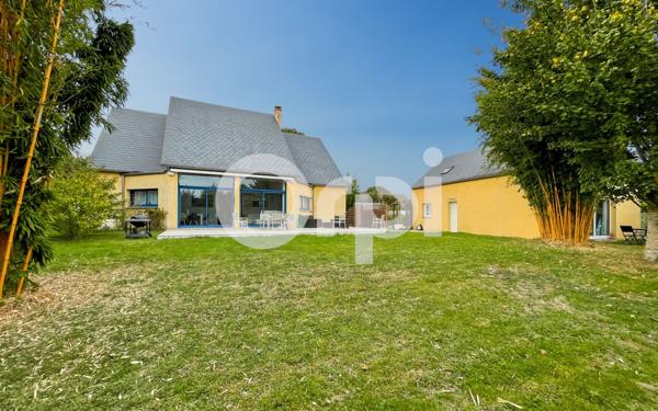 Maison à vendre    9 pièces • 260,10 m2 Saint-Sébastien-de-Morsent