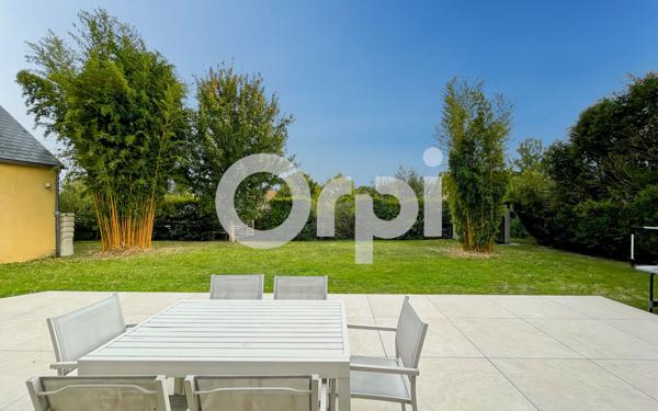 Maison à vendre    9 pièces • 260,10 m2 Saint-Sébastien-de-Morsent