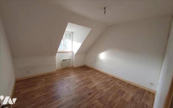 CARHAIX - MAISON 6 PIECES