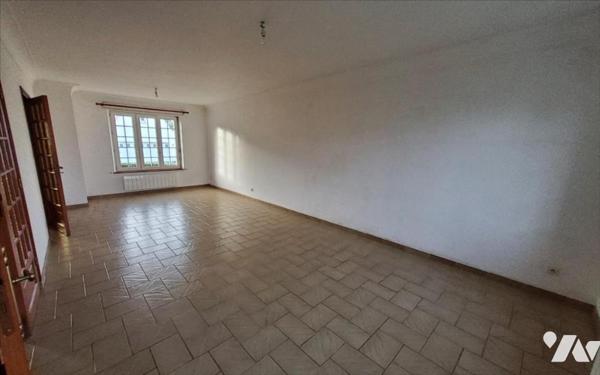 CARHAIX - MAISON 6 PIECES