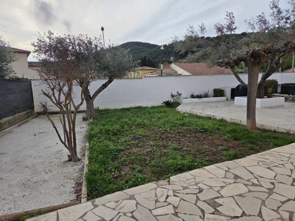 CUERS – Maison indépendante  3 chambres + studio – Quartier calme