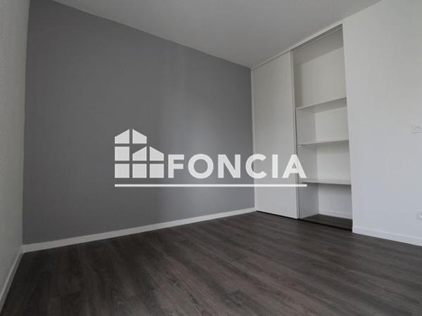 Location Studio 18.02 m² - LE VIGNY Grenoble 38100