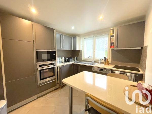 Maison 6 pièces de 100 m² à Étiolles (91450)