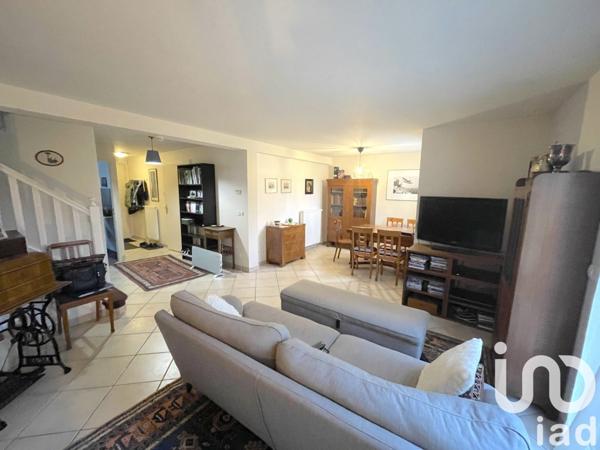 Maison 6 pièces de 100 m² à Étiolles (91450)