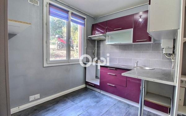 Appartement à vendre    3 pièces •  Viry-Châtillon