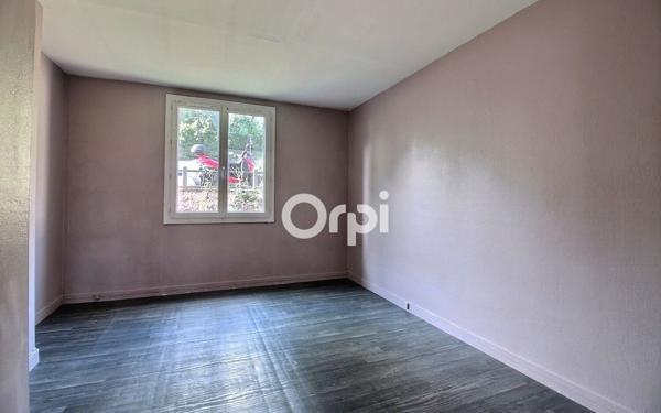 Appartement à vendre    3 pièces •  Viry-Châtillon