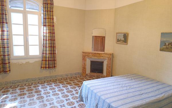 Maison à vendre    7 pièces •  Saint-Ambroix