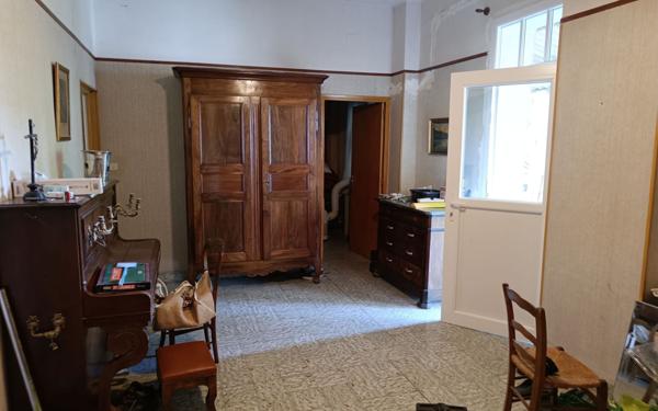 Maison à vendre    7 pièces •  Saint-Ambroix