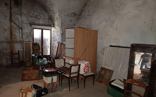 Maison à vendre    7 pièces •  Saint-Ambroix