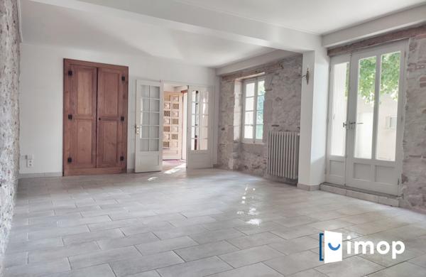 Belle maison ancienne avec 4 chambres et jardin