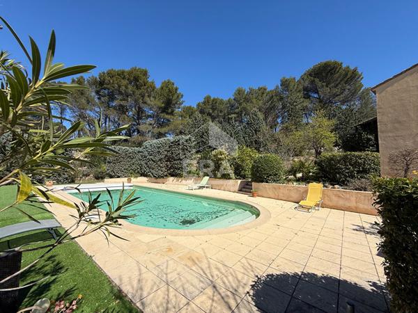A VENDRE 13530 TRETS MAISON TYPE 6 DE 180M² PISCINE GARAGE SUR 7500 M² DE TERRAIN CABANON