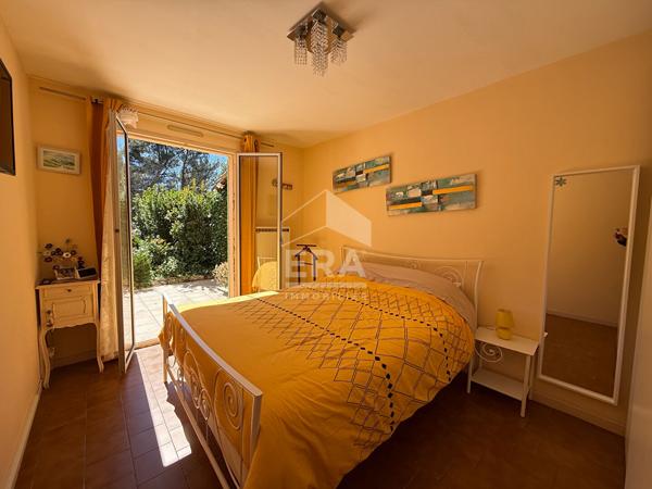 A VENDRE 13530 TRETS MAISON TYPE 6 DE 180M² PISCINE GARAGE SUR 7500 M² DE TERRAIN CABANON