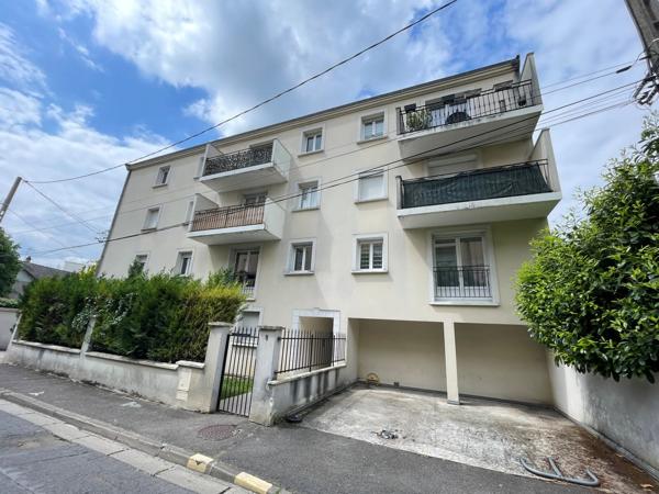 Appartement f2 + parking