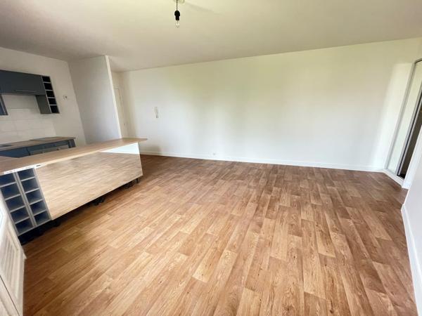 Appartement f2 + parking