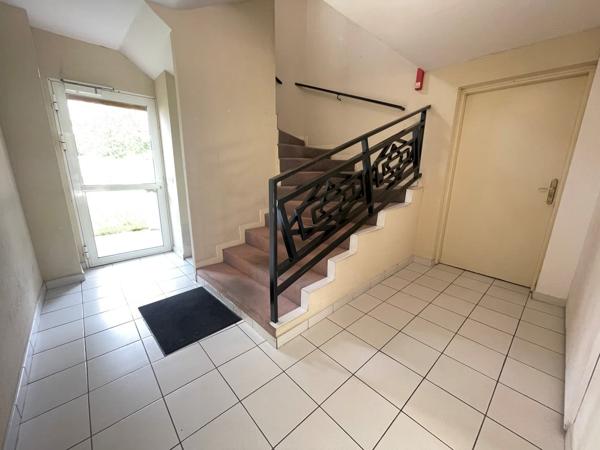 Appartement f2 + parking