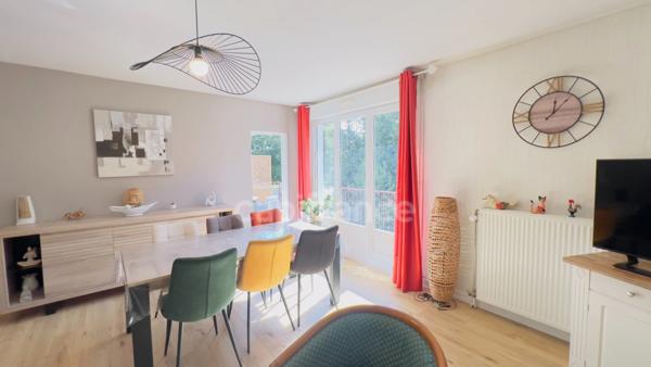Dpt Finistère (29), à vendre QUIMPER appartement T4 de 80 m² habitable. - Cave.