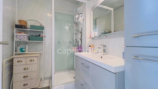 Dpt Finistère (29), à vendre QUIMPER appartement T4 de 80 m² habitable. - Cave.