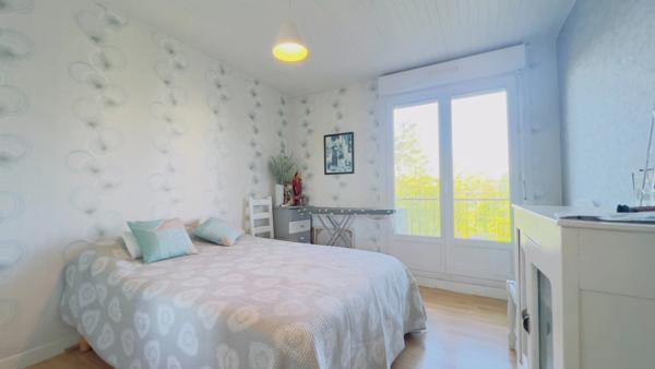 Dpt Finistère (29), à vendre QUIMPER appartement T4 de 80 m² habitable. - Cave.