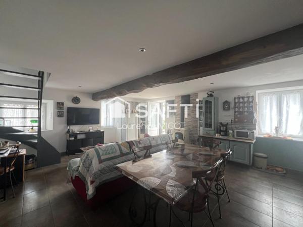 Maison rénovée 2024, 2 ch., jardin arboré