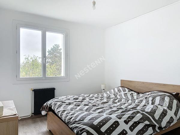 Appartement à vendre 2 pièces à Rezé - Secteur 8 Mai avec place de parking et cave