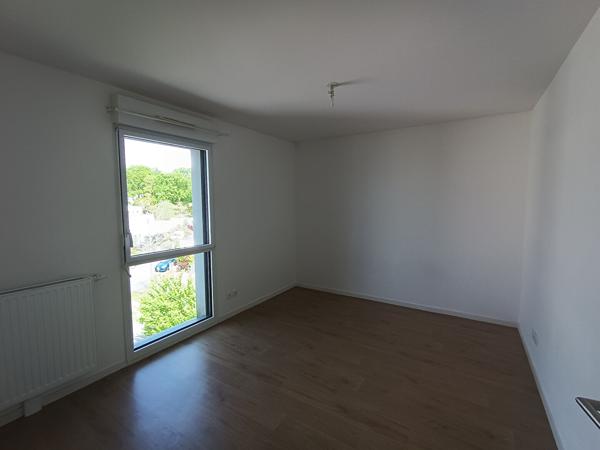 Appartement à vendre Saint Ave 2 pièces avec parking sous-sol et cave