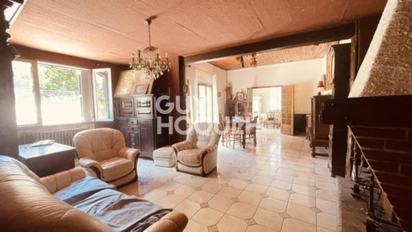 Minimes, Maison de plain pied avec travaux, cour, garage et cave