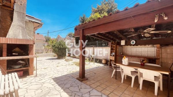 Minimes, Maison de plain pied avec travaux, cour, garage et cave