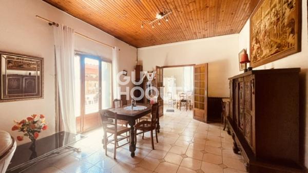 Minimes, Maison de plain pied avec travaux, cour, garage et cave