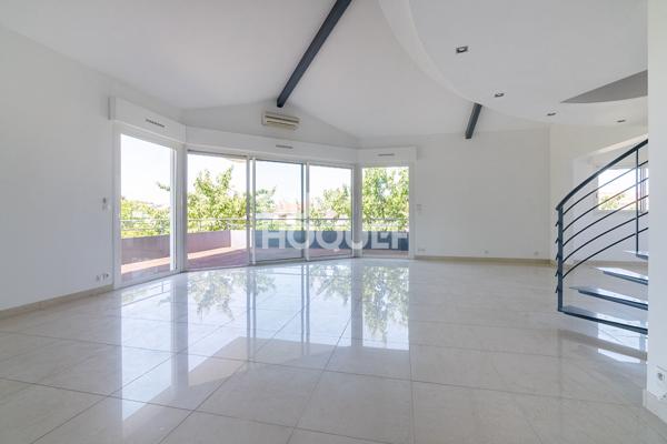 Croix de Pierre / La Pointe Appartement d'exception de 200 m² avec terrasses, jardin et stationnements