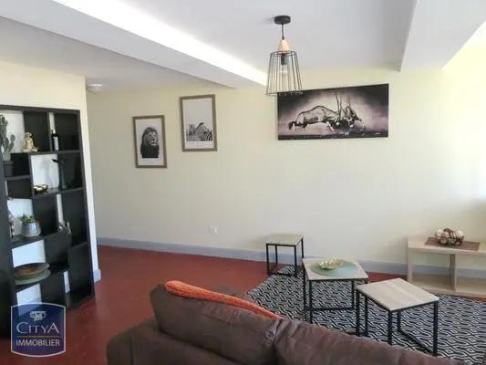 Appartement à louer 3 pièces 72.2m²