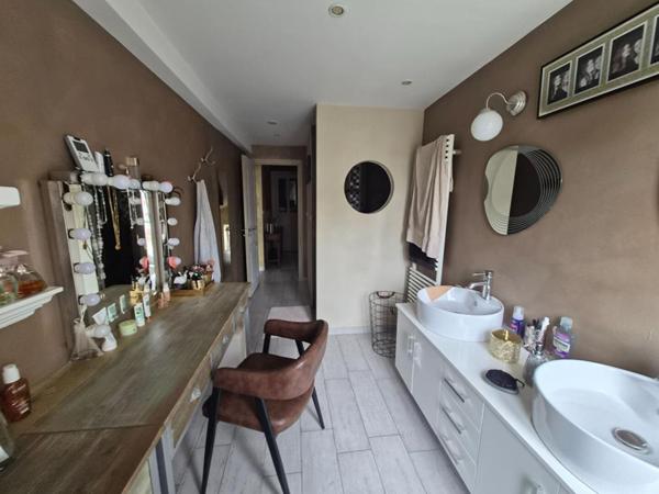 Maison de ville T5 de 167 m² ? Vues mer & jardin clos arboré de 622 m²