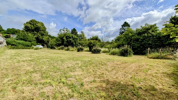 Mareil-sur-Loir (72200) MAISON DE MAITRE AVEC TERRAIN CONSTRUCTIBLE