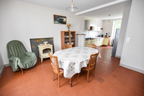 Mareil-sur-Loir (72200) MAISON DE MAITRE AVEC TERRAIN CONSTRUCTIBLE